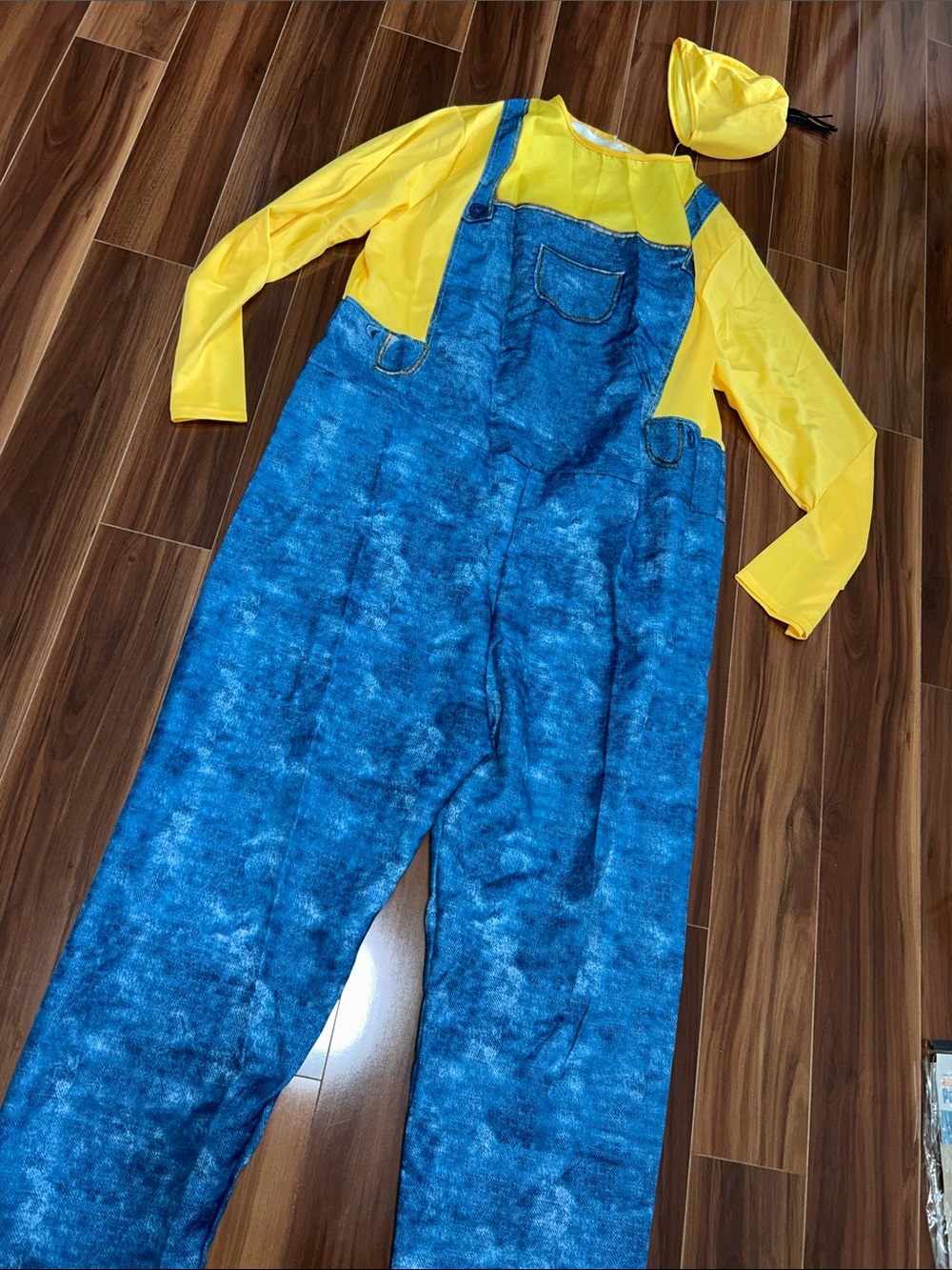 XL Minions adult men’s costume